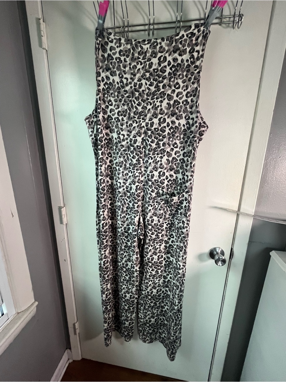 Leopard Print Romper - Black & White - Picture 6 of 6